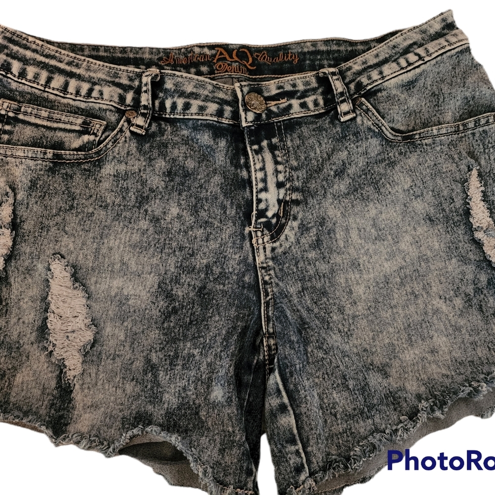 SHORT JEANS size 11 for womens